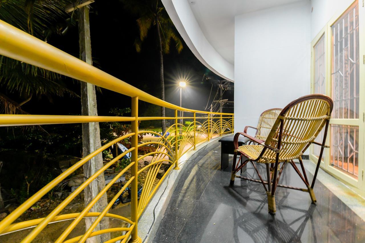 Oyo 11891 Amare Beach Resorts Alappuzha ภายนอก รูปภาพ